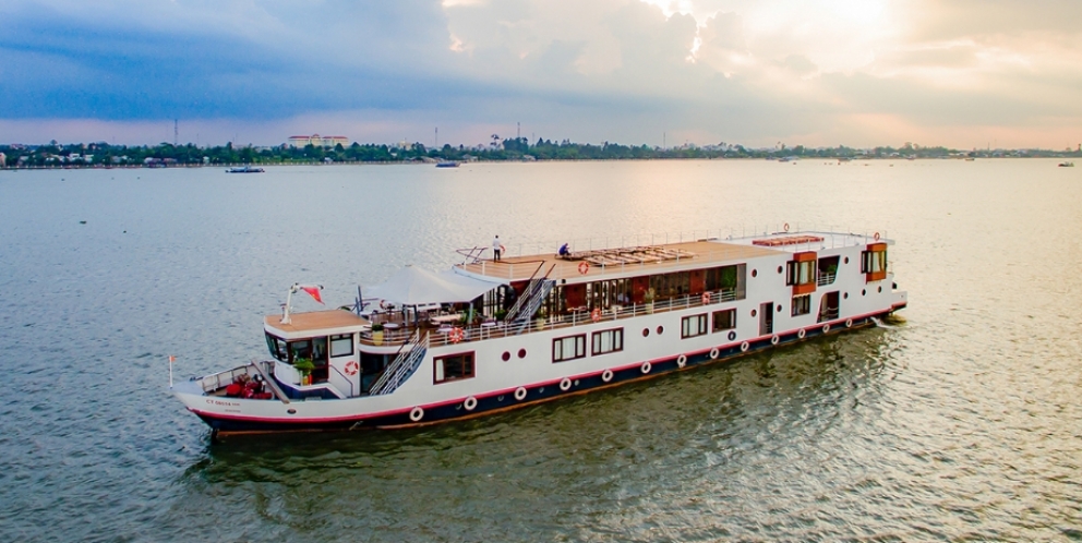 Vietnam Cambodia Junk trip